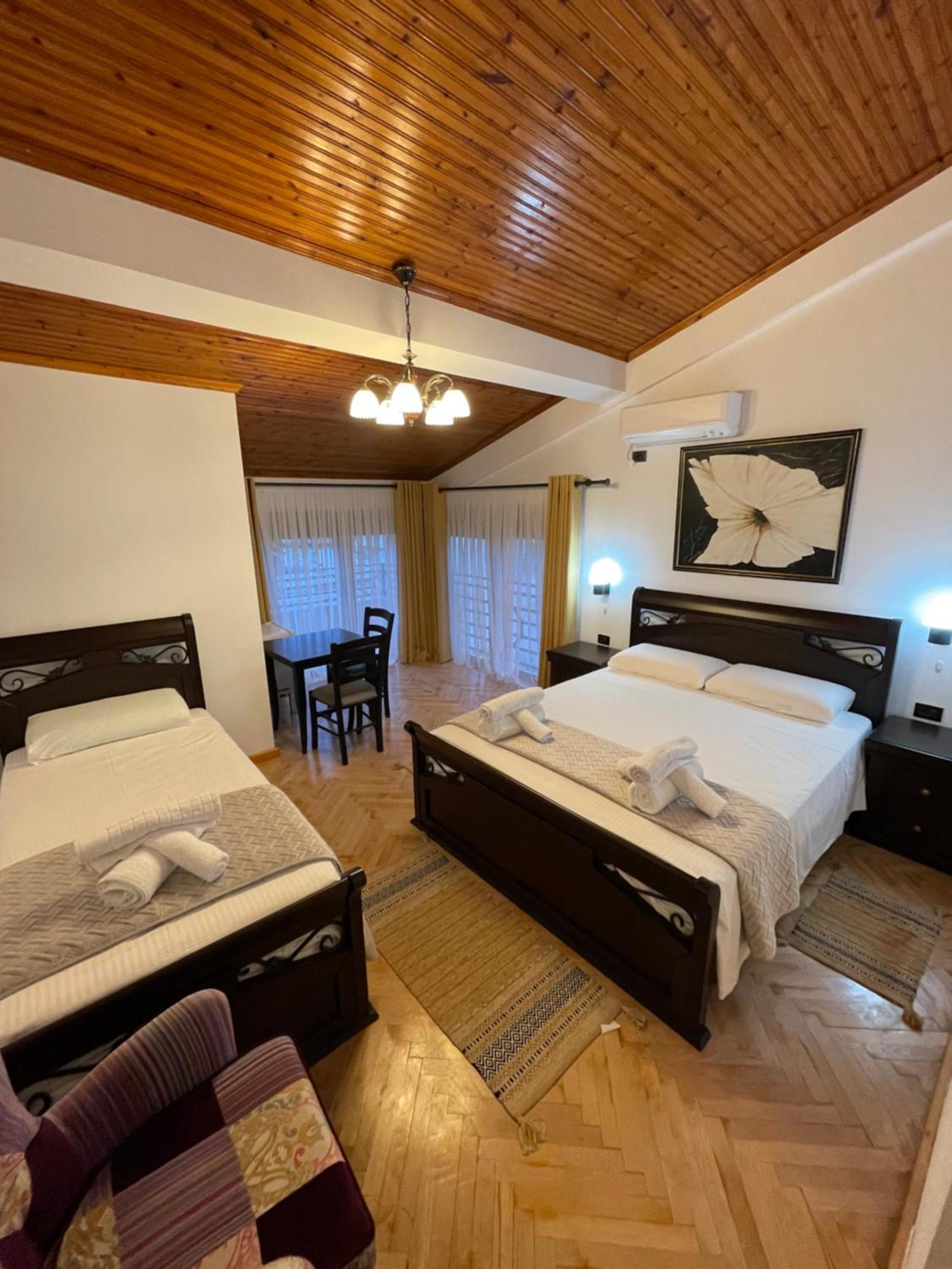Vila At Berat Exterior photo
