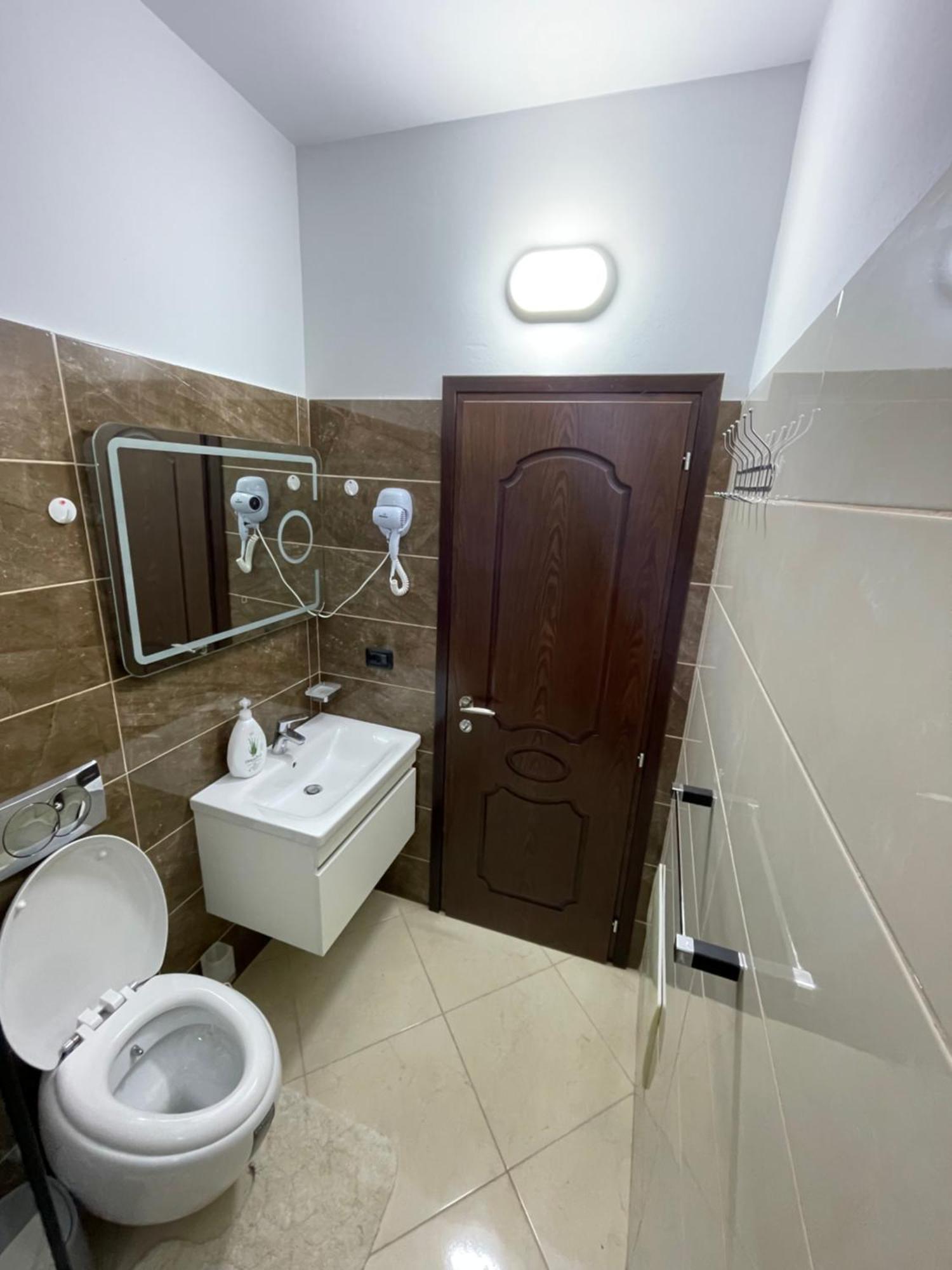 Vila At Berat Exterior photo
